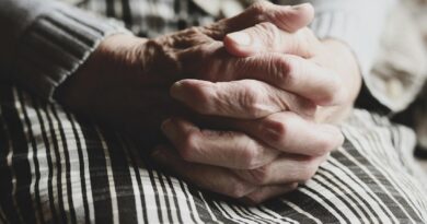 Šest stvari koje je mudro zadržati za sebe: Granice koje čuvaju dostojanstvo i sigurnost