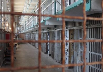 Skandal u zatvoru: Kako emocionalne veze ugrožavaju bezbednost i integritet sistema