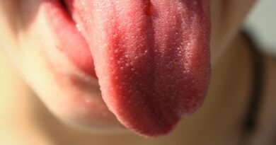 Šta znače brazde na jeziku i kada mogu ukazivati na zdravstvene probleme