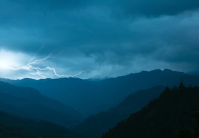 Tamni oblaci nad tri horoskopska znaka: Period koji stavlja na test strpljenje, odlučnost i emocionalnu snagu Tamni oblaci nad tri horoskopska znaka: Period koji stavlja na test strpljenje, odlučnost i emocionalnu snagu