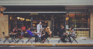 Priča o Sofiji: Kako unutrašnja snaga i dostojanstvo nadmašuju bogatstvo i moć