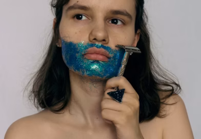 Dlačice na bradi kod žena: Šta mogu da otkriju o hormonskom zdravlju