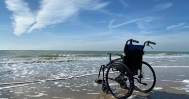 Dečak od 12 godina izgradio rampu za komšiju u kolicima, a zatim je komšinica uništila sve, ali posledice su bile neočekivane