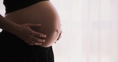 Tajna iza zatvorenih vrata: Priča o porodici, izdaji i borbi za istinu