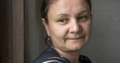 Nakon smrti sina djevojčica je tvrdila da ga viđa na prozoru: Istina koju je porodica skrivala godinama promijenila im je živote