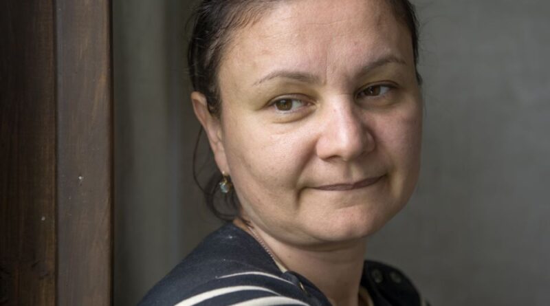 Nakon smrti sina djevojčica je tvrdila da ga viđa na prozoru: Istina koju je porodica skrivala godinama promijenila im je živote