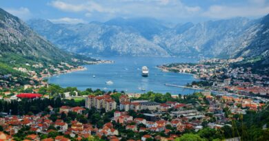 Cijene ljetovanja u Crnoj Gori iznenadile mnoge turiste: Evo koliko danas koštaju hrana, smještaj i odmor