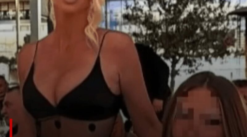 Jelena Karleuša otvoreno o najtežem periodu života: „Moje kćerke su moj najveći uspjeh“ Jelena Karleuša otvoreno o najtežem periodu života: „Moje kćerke su moj najveći uspjeh“