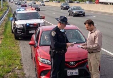 Policajac me je tokom rutinske kontrole izveo iz automobila i šapnuo: „Ne vraćajte se večeras kući“